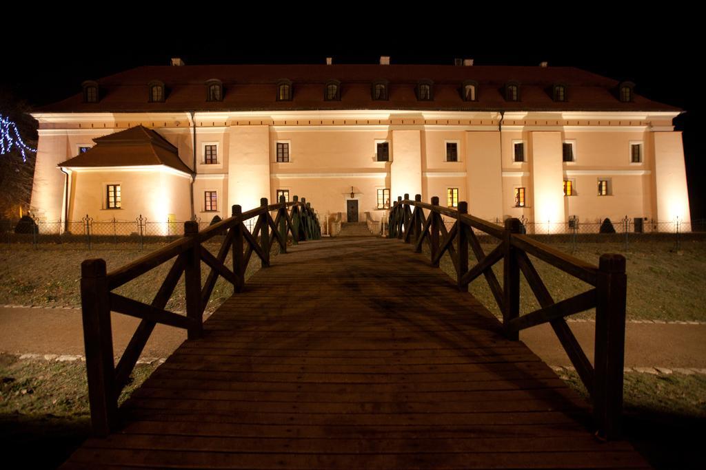 Zamek Królewski w Niepołomicach Niepołomice Exterior foto